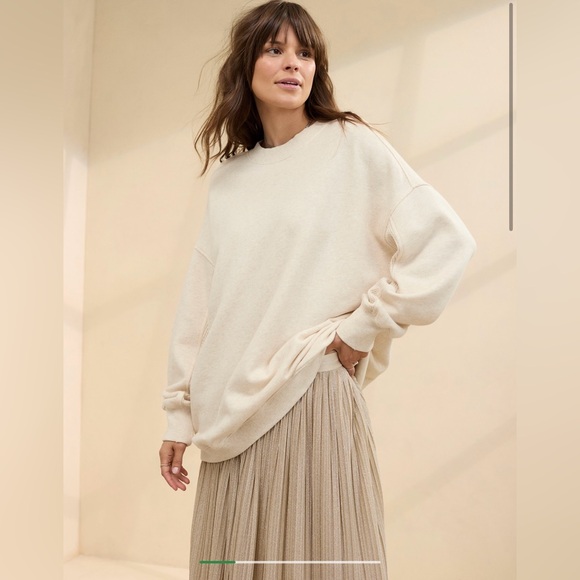 Aerie Women’s Oversized Getaway Sweatshirt Color Heather Frost Size M - Picture 1 of 6